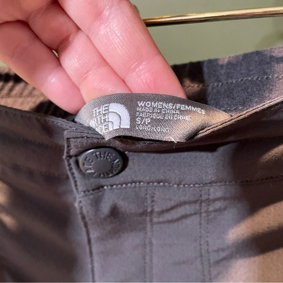 Stylish Women's Shorts in Purple - Picture 4 of 4